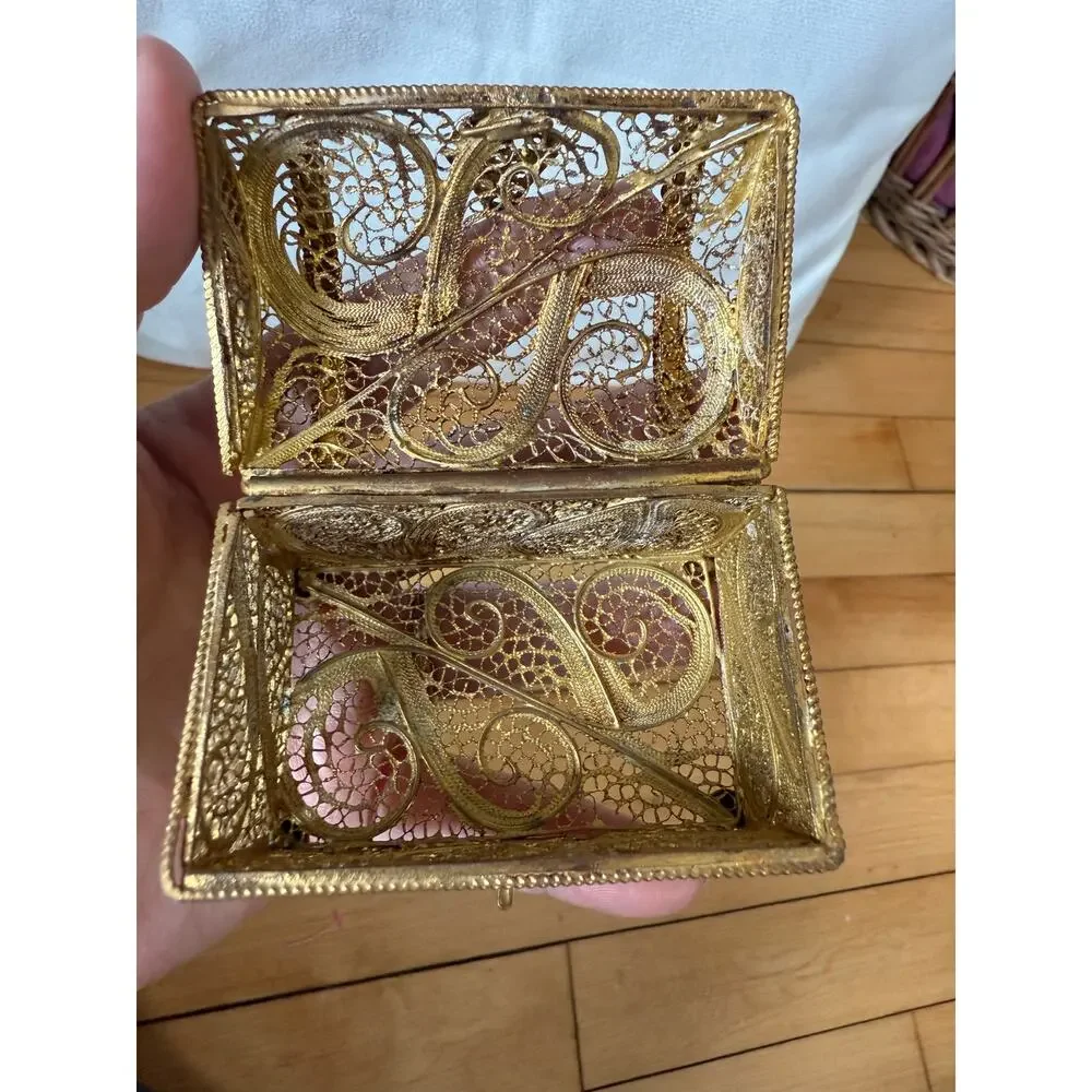 Vintage miniature filigree gold tone‎ chest trunk collectible jewelry box